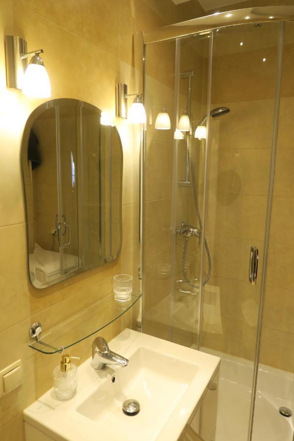 Apartament Geneva Warsaw Luaran gambar
